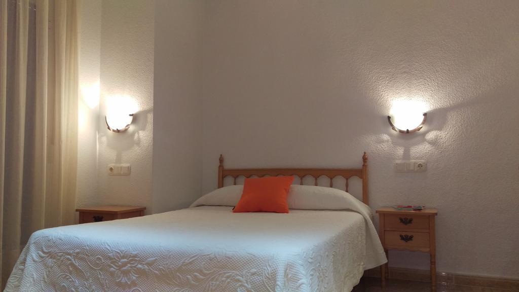 Apartamentos Berlin ซานเปรโดเดลปีนาตาร์ ภายนอก รูปภาพ