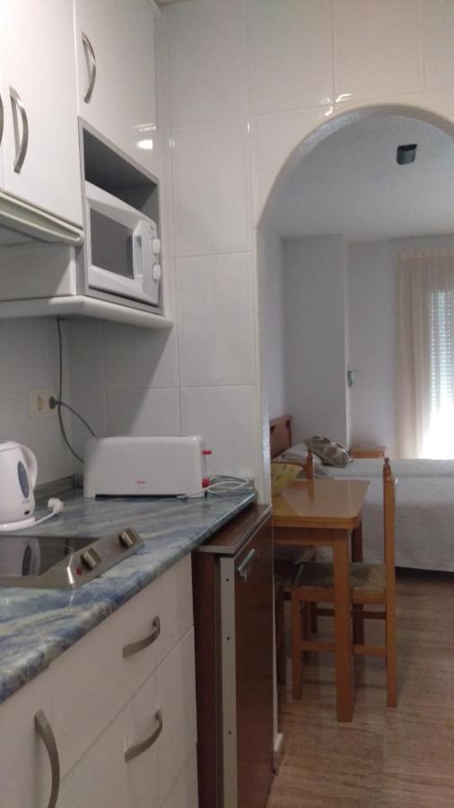 Apartamentos Berlin ซานเปรโดเดลปีนาตาร์ ภายนอก รูปภาพ